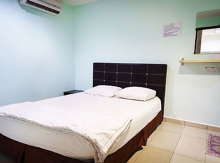 Hotel Sixty Six Malacca Bagian luar foto